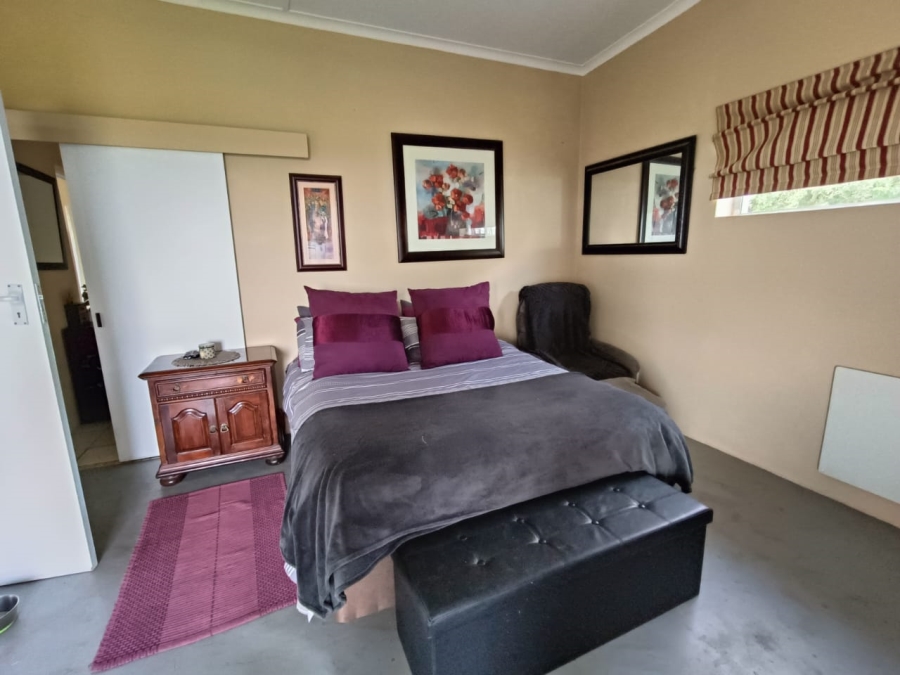 2 Bedroom Property for Sale in Bathurst Eastern Cape